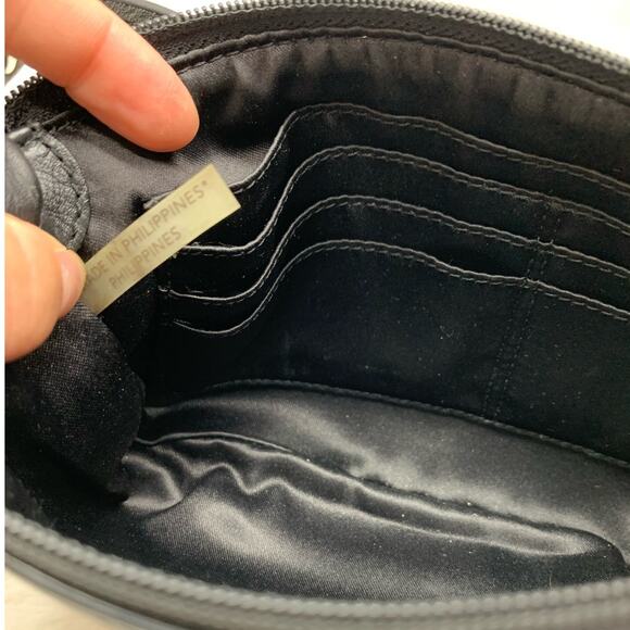 y2k COACH Black Signature Canvas Mini Purse / Wristlet with Card Slots - Picture 9 of 13